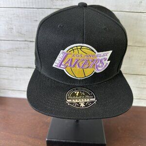 MINT Mitchell & Ness LA Lakers Flat Brim Hat 7 1/4 58 cm Black Purple Yellow